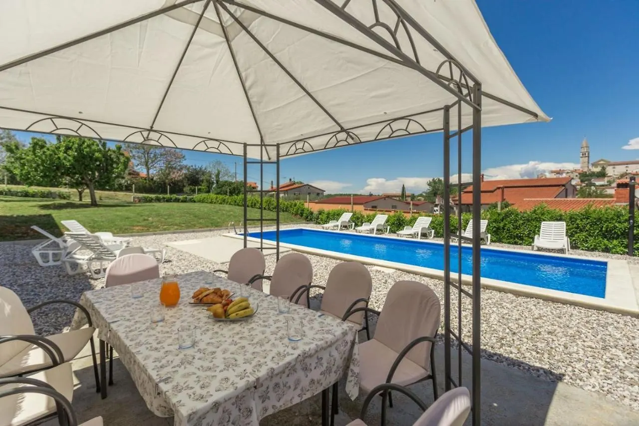 Holiday Home With Pool In Visnjan Farini