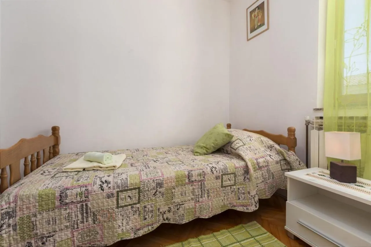 Holiday Home With Pool In Visnjan Farini